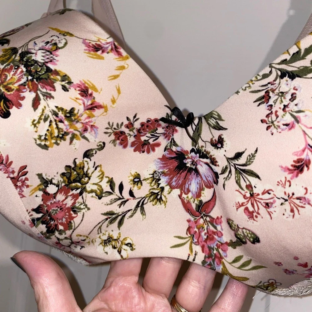 Cacique Pink Floral Lace‎ Underwire Bra